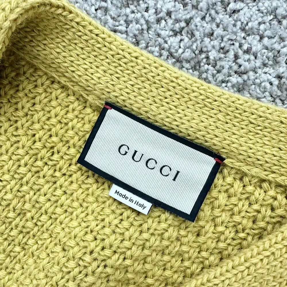 GUCCI V-Neck Cable Knit Wool Sweater Detachable Sleeve in Yellow Size Medium